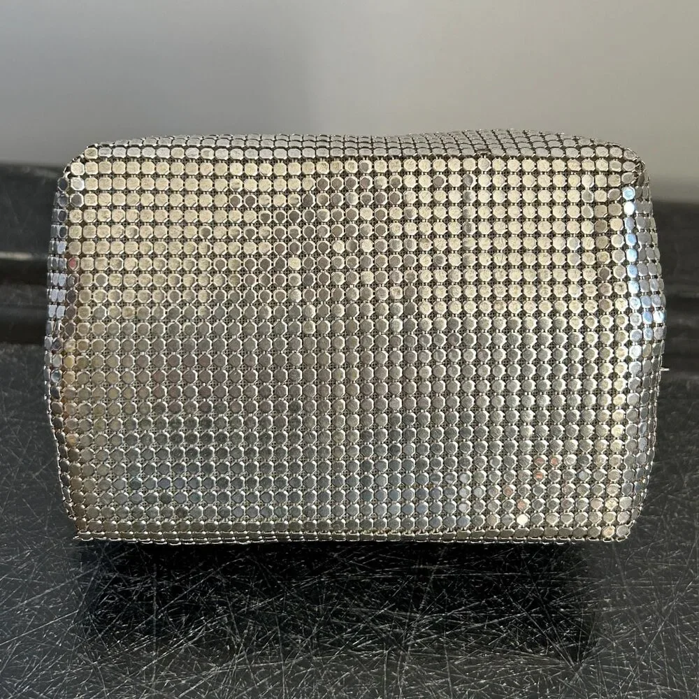 Vintage 40s Whiting and Davis Small Silver Mesh Mini Handbag with Box - Picture 4 of 9